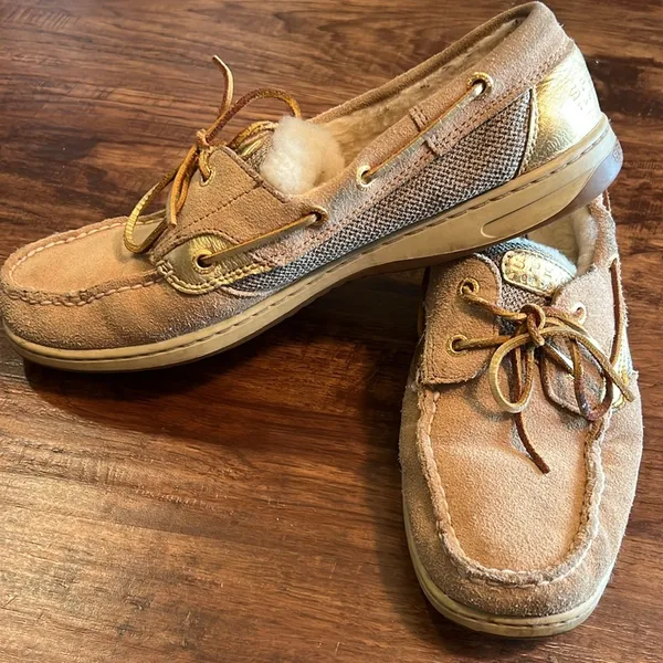 Sperry clogs with fur inside - Image 2