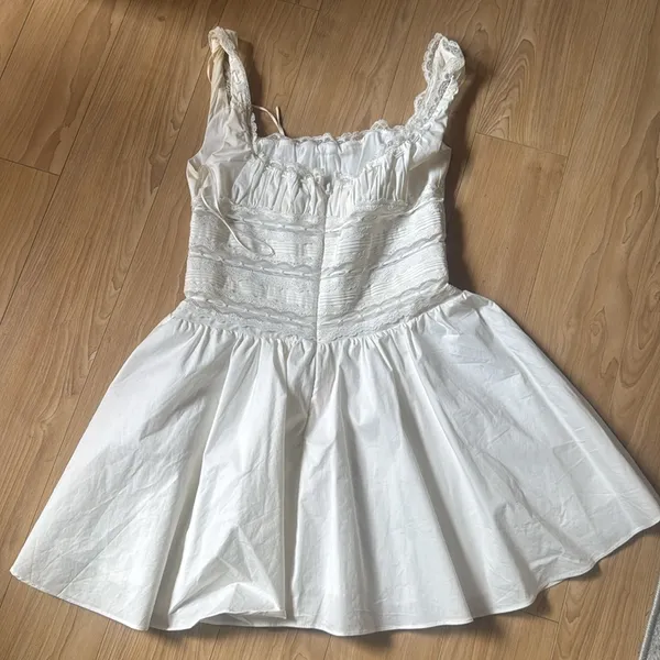 House of CB WHITE DRESS - Image 6
