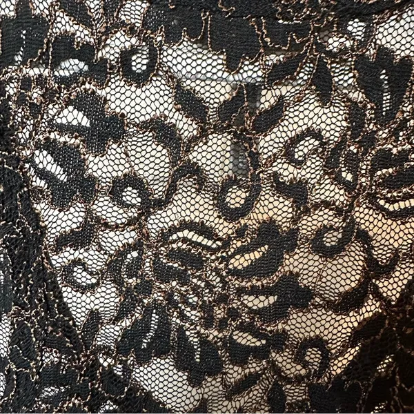 BKE Black Fitted Lace Tank Top - Image 3