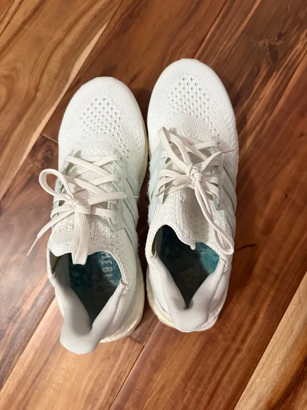 Adidas Ultraboost Shoes - Image 2