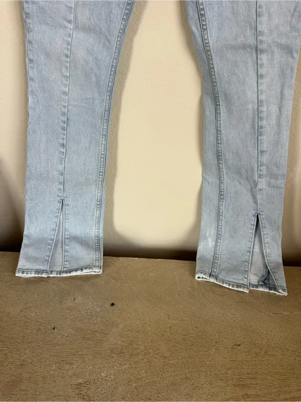 Abercrombie & Fitch The Skinny High Rise Split Leg Jeans - Image 10