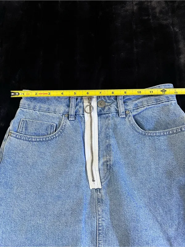 ASOS Women’s Light Wash Denim Mini Skirt Size 4 NWOT - Image 5
