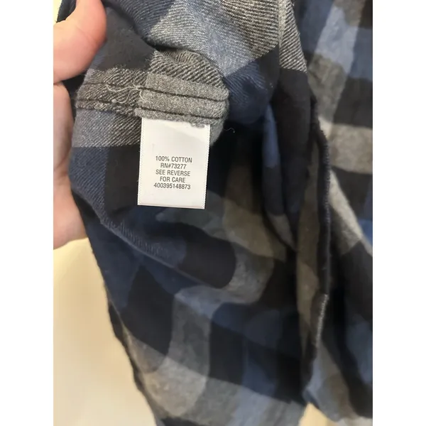 NWT S/M Urban‎ Renewal Blue Plaid Off The Shoulder Button Front Flannel Top - Image 7
