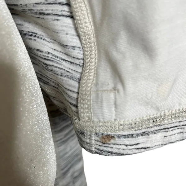 Lululemon Peplum Back Light Jacket Size 6 Gray - Image 5