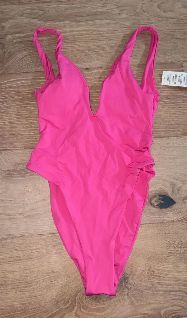 brand new urban outfitter pink one piece swimsuit small with tags - Image 4