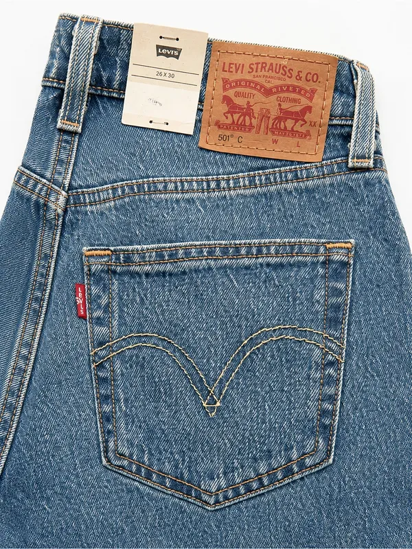 Levi's Women's 501® Straight Leg Jeans in Blue Denim with Tan Patch - Image 9