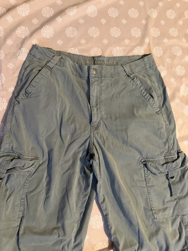 American eagle army green cargo pants size 12 long  - Image 3