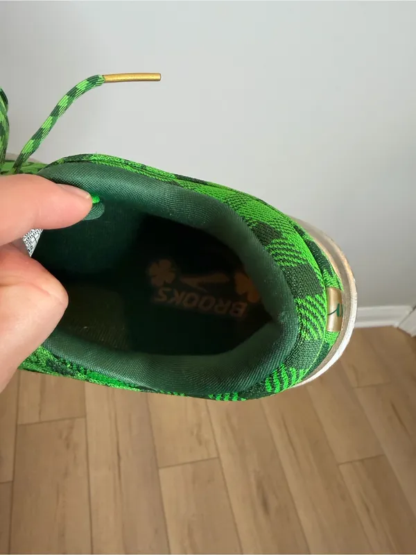 Brooks Brothers Brooks Launch 6 Run Lucky Womens 10 Green Gold Shamrock St Patricks Sneakers - Image 8
