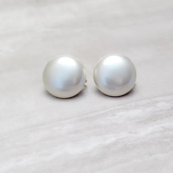 Vintage Clip On Earrings Classic Style Glam Large Faux Pearl Statement - Image 2