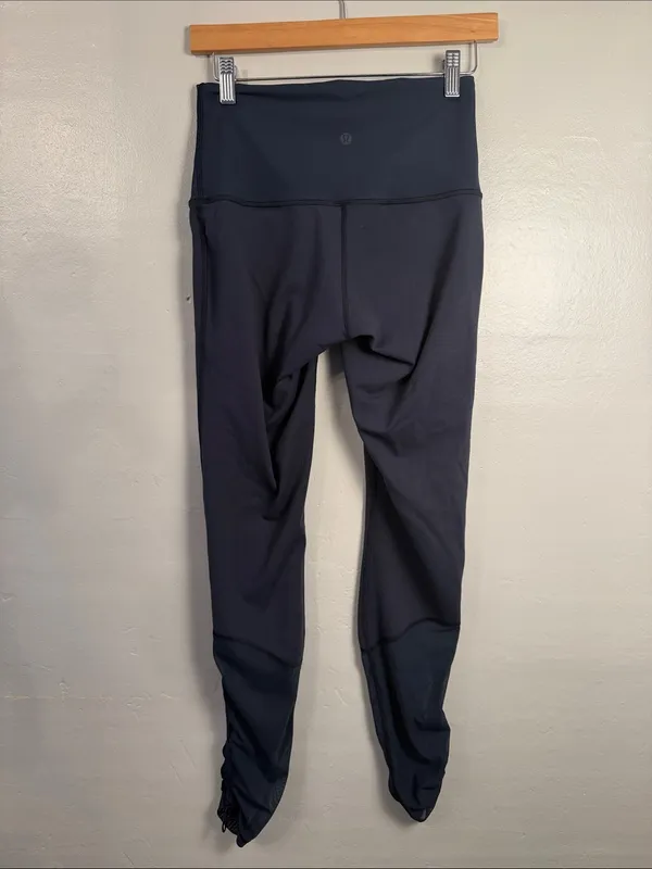 Lululemon Womens Leggings Adjustable Mesh rusching Navy Blue Size 8 High Rise - Image 5