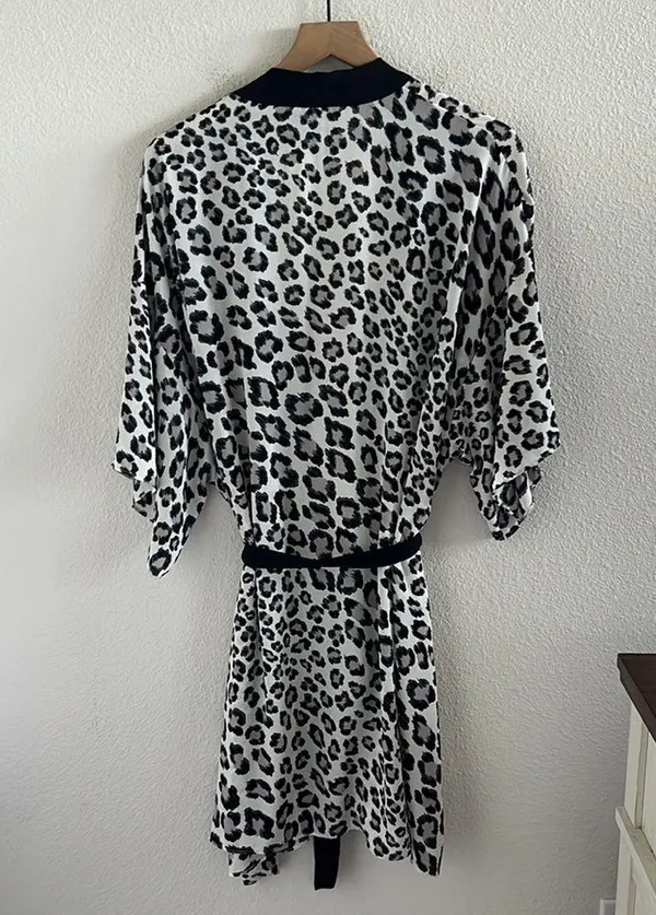 Victoria's Secret Kimono Robe Leopard Animal Print Neutral Black Trim M/L - Image 2