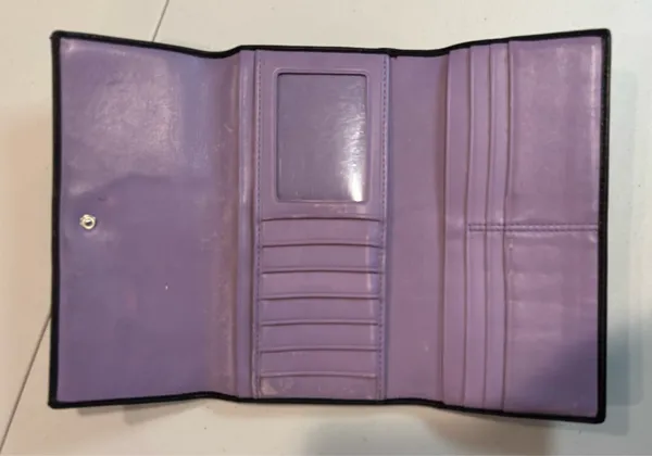 Coach | Hampton leather tri-fold wallet .  - Image 8