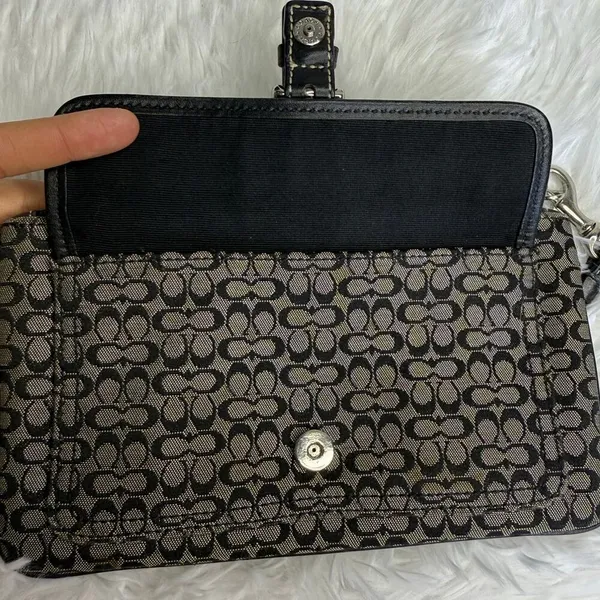 COACH y2k Soho Black Signature Canvas Wristlet - Image 5