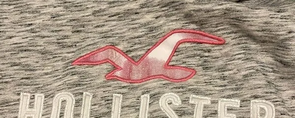Thick Hollister hoodie for women, size medium - Image 3