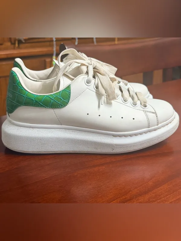 Alexander McQueen White Leather Platform Sneakers with Green Croc Heel - Image 4
