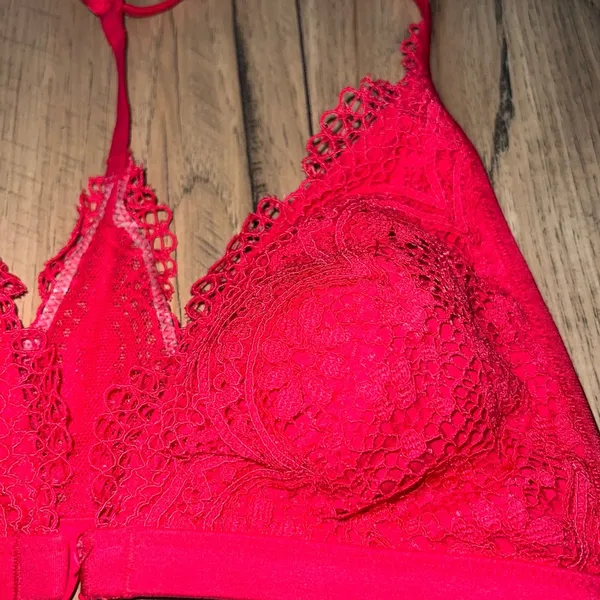 red victoria’s secret bralette - Image 2
