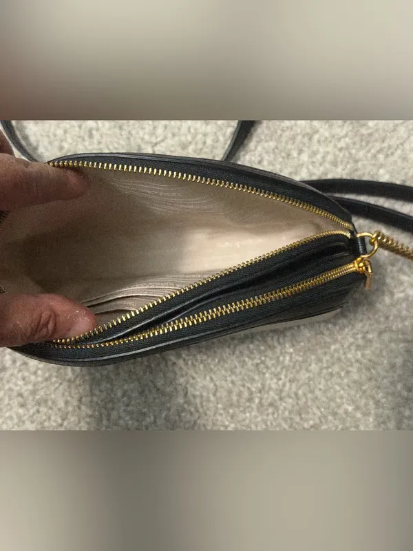 kate spade Cream and Black Half-Moon Crossbody NWOT - Image 6