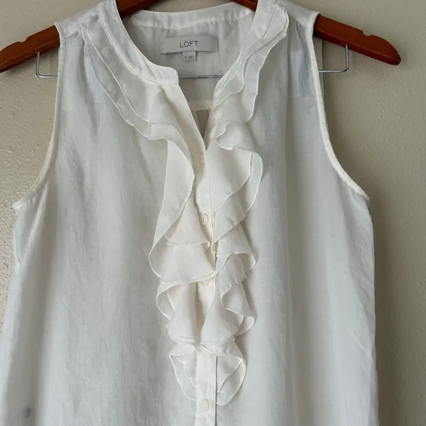 Ann Taylor Loft White Ruffle Button Down Tank Top Size Small - Image 8