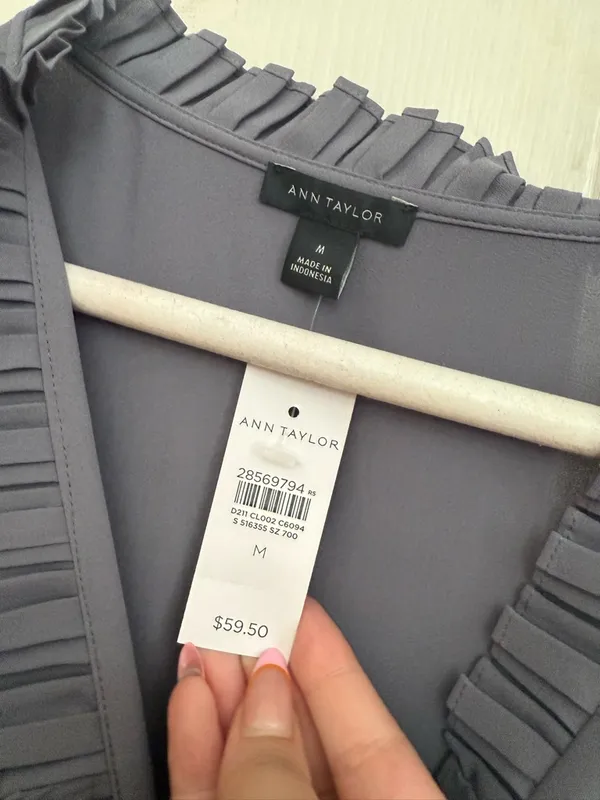 Ann Taylor Sleeveless Blouse - Image 3