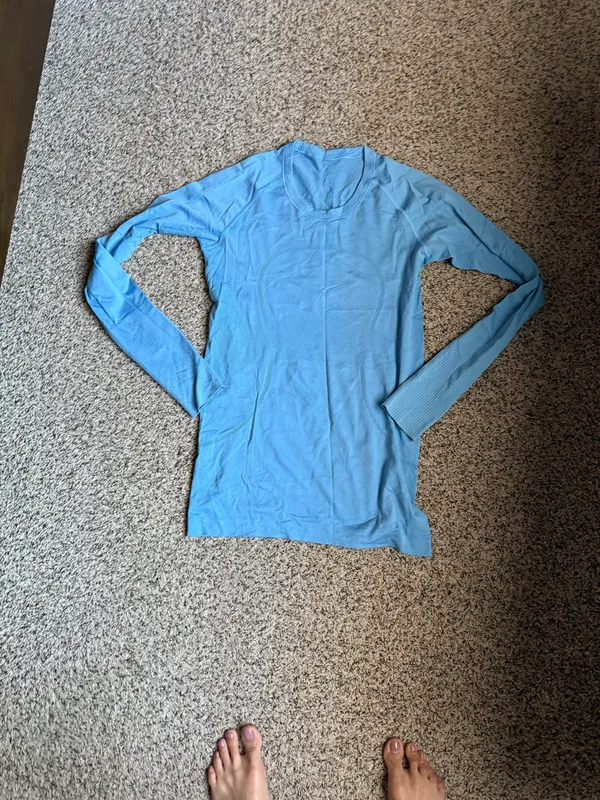Lululemon Swiftly Tech Long Sleeve Crew - Image 2