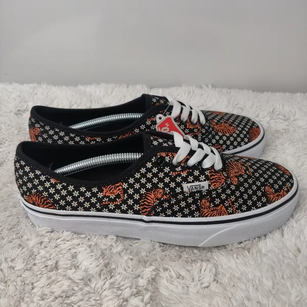 New Black Vans w/ a Floral tiger design sz 7 - Image 3