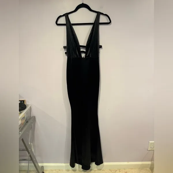 NWT Hello Molly Luxe Dance satin maxi dress‎ in black - Image 2