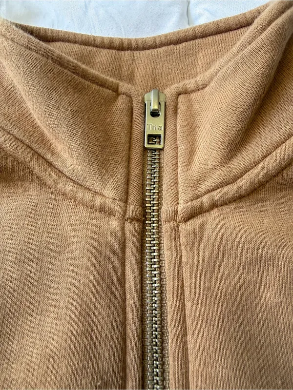 TNA Cropped Quarter - Image 5