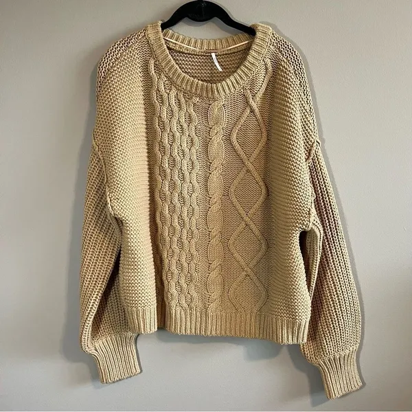 Free People Women’s Dream Cable Knit Tan‎ Sweater Oversized Small - Image 2