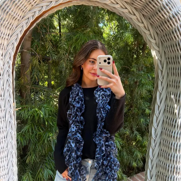 Target Navy blue leopard print ruffled scarf - Image 3