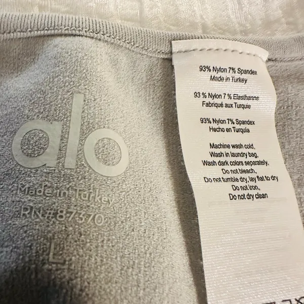 ALO Yoga Gray Cutout Tank Top - Image 2