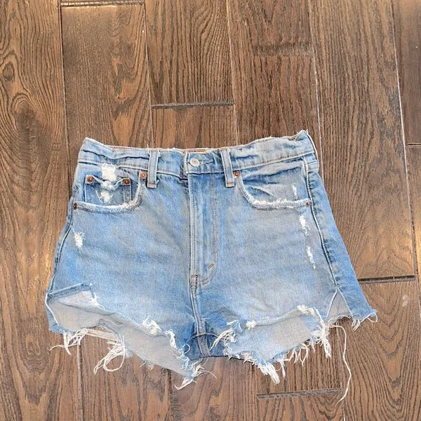 Abercrombie & Fitch the Mom shorts high rise Light Blue Jean Shorts size 0/25 - Image 2