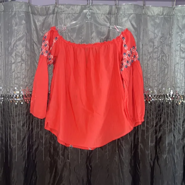 Abercrombie & Fitch Off the Shoulder Pink Blouse - Image 3