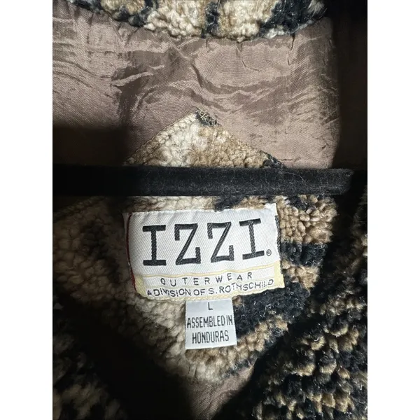 IZZI Outerwear Statement Cozy Sherpa Jacket Animal Print Patchwork Coat Button L Brown Size L - Image 4