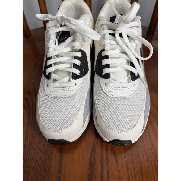 Nike Air Max 90 Essential 616730-111 Womens Sz 5 - Image 8