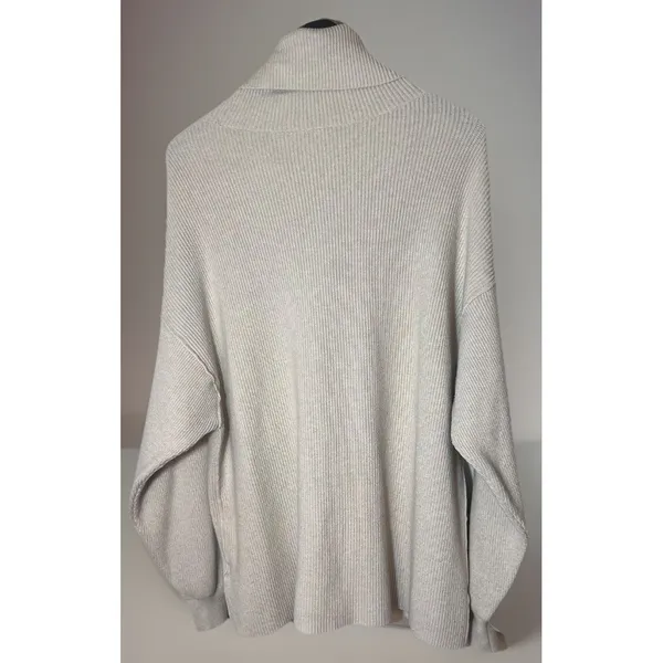 Free People Softly Structured Turtleneck‎ Sweater S Cream Oversized - Image 2