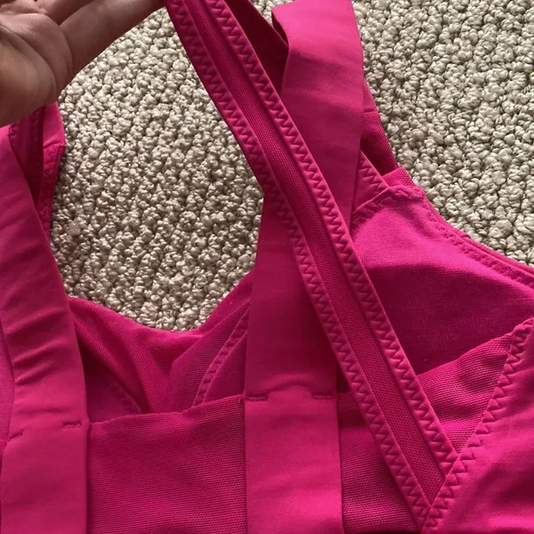 NEW LULULEMON Oxygen Bra Long Line Raspberry Pink Size 4 High Support Mesh NWOT - Image 12