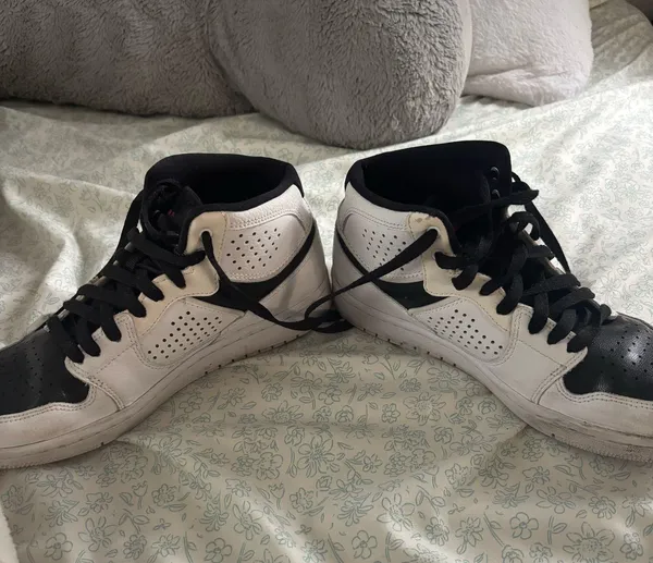 Jordan’s jumpman  - Image 4