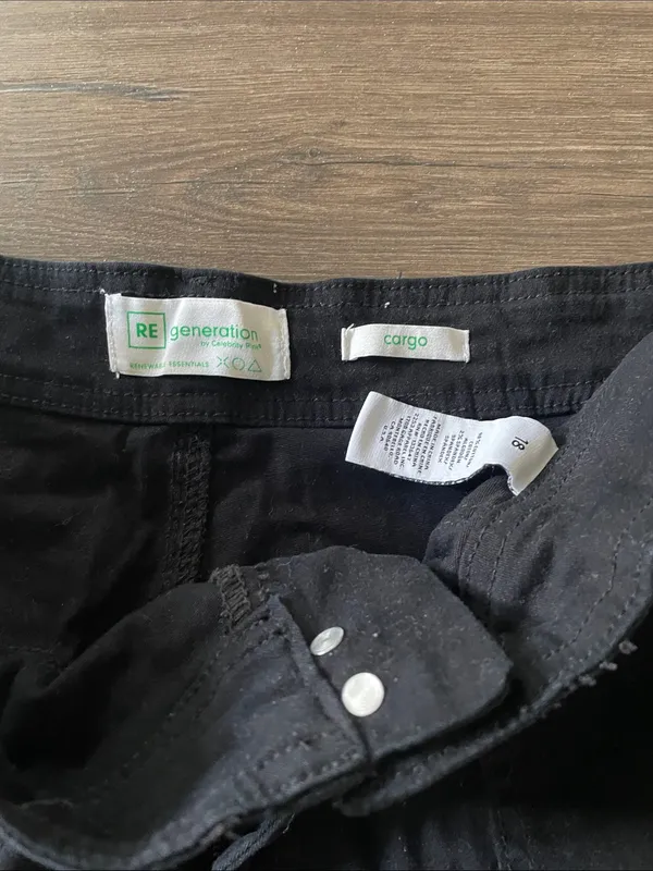 Women’s Regeneration by Celebrity Pink Black Cargo Pants, Size 18 - Image 2