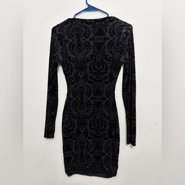 Windsor women’s Size S Black Velvet Burnout Bodycon Dress Long Sleeve(E38)✨ - Image 9