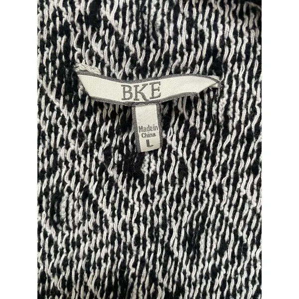 Buckle Striped Fly Away Knit Cardigan Sweater - Image 12