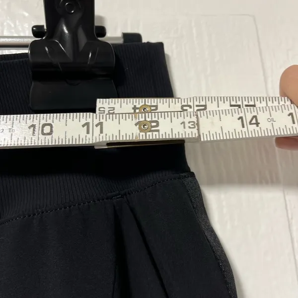 Athleta Nolita Slim Tapered Crop Black pant size 4 - Image 6