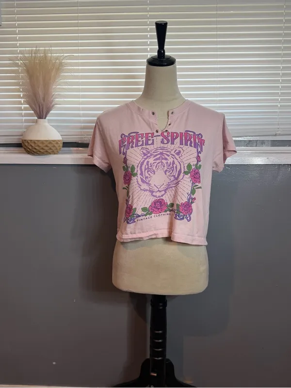Free Spirit Pink Tiger Graphic Crop Top - Women - Image 3