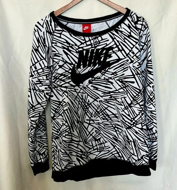 Nike Rally Large Oversized Pullover Sweater - Image 2