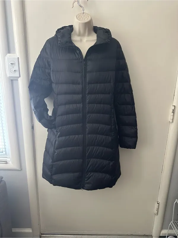 Uniqlo Black Long Quilted Puffer Coat - Image 2