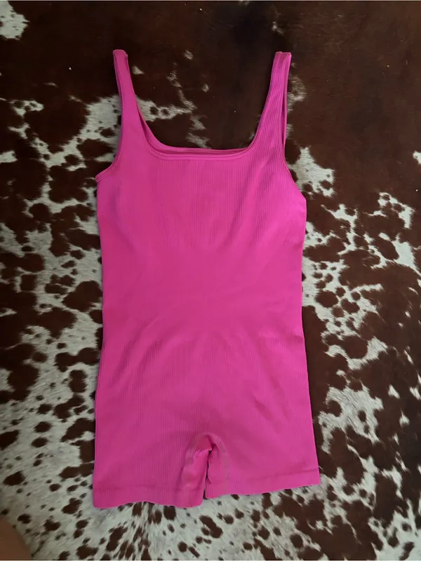 OQQ‎ Women's Sleeveless Pink Ribbed Romper Jumpsuit, snatching - Image 3