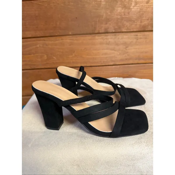 No brand Heeled/Slide/Strappy Black Velvet Sandals Sz 39 (8.5)NIB - Image 2