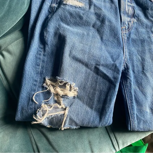 American Eagle Distressed Mom Jean - Image 2