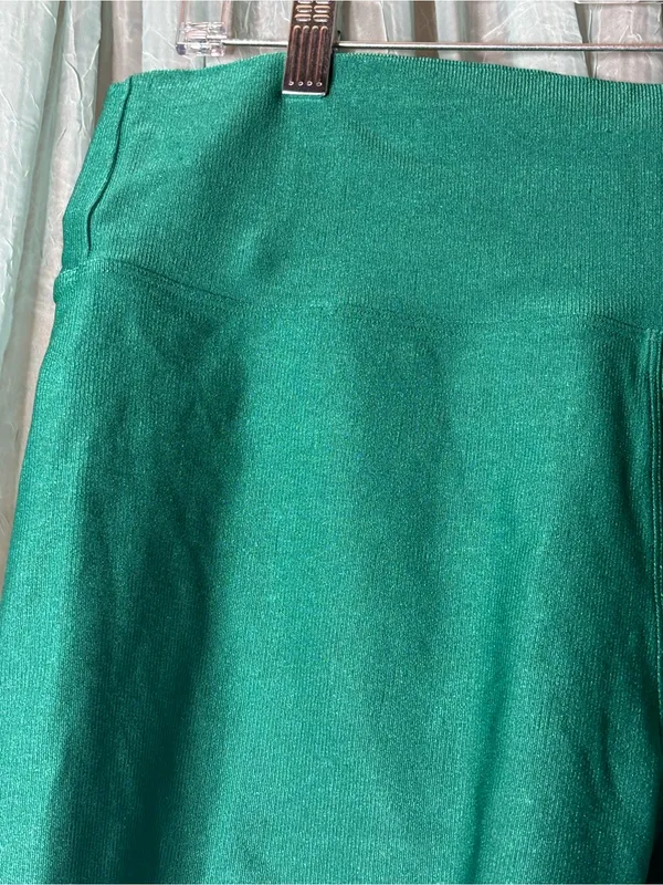 Aerie Women's High-Waist Emerald Green Biker Shorts - Image 2