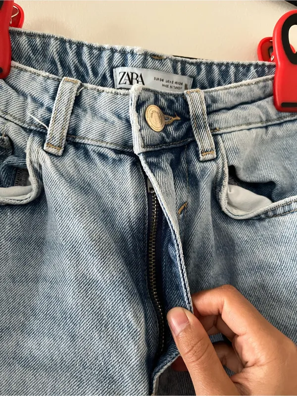 Zara Light Wash Distressed Mom Jeans 2 High Rise Minimalist Capsule Wardrobe - Image 4