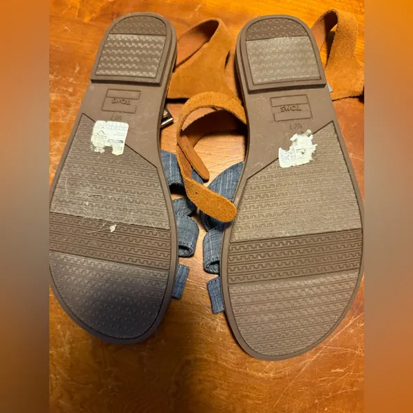 TOMS Strappy Sandals Women’s 7 Chambray Blue Brown Suede Ankle Strap - Image 4
